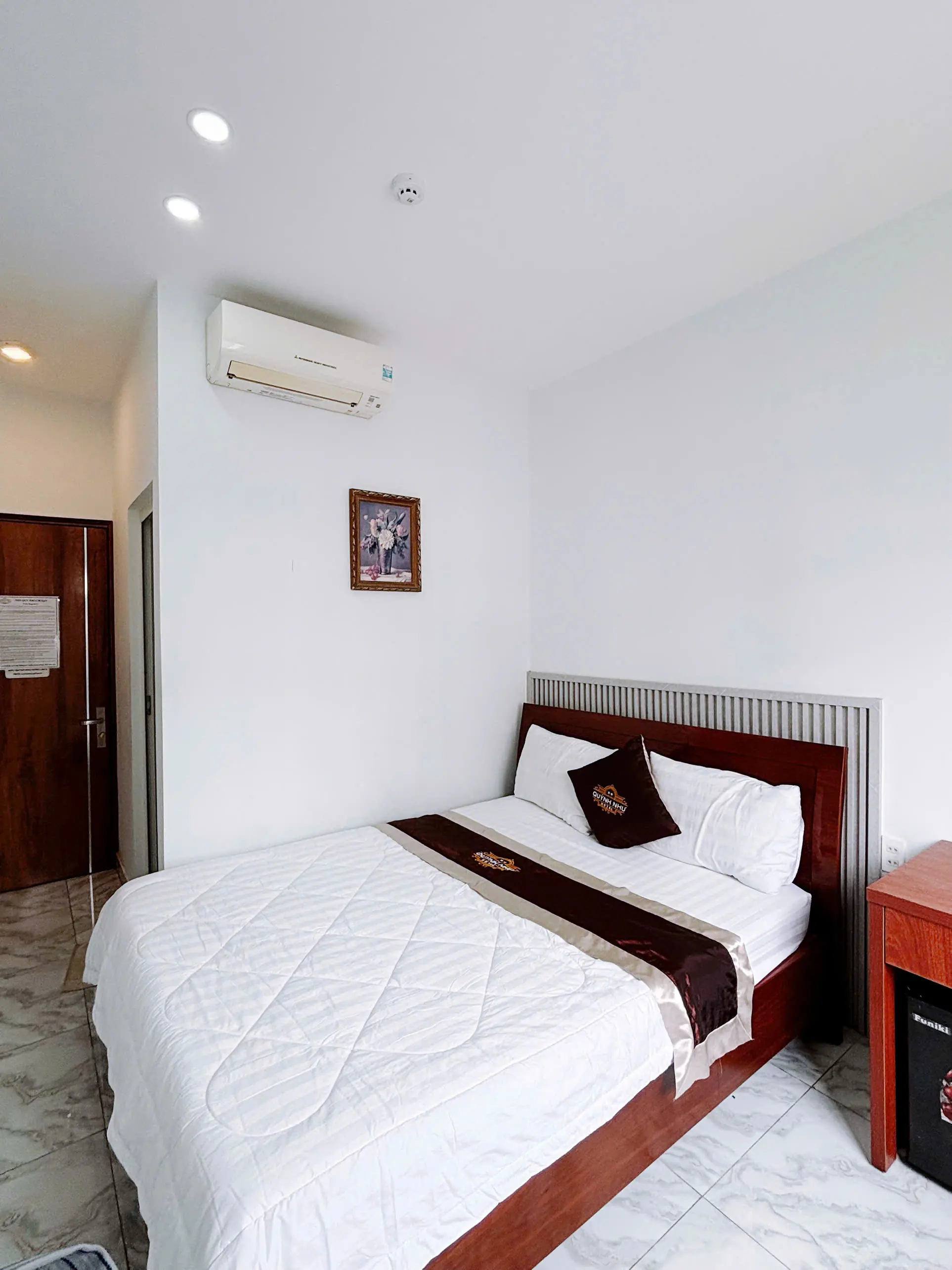 PHÒNG TIÊU CHUẨN 203